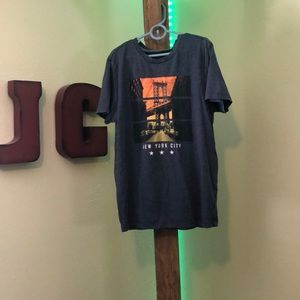 ~OLD NAVY~(medium)~CALI VIBES~(medium)~Q.S~(large)